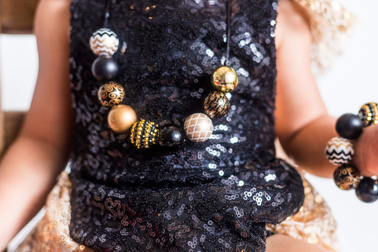 ~ New Years Eve ~ Chunky Bubblegum Necklace Ages 3+ Gold Black Girls